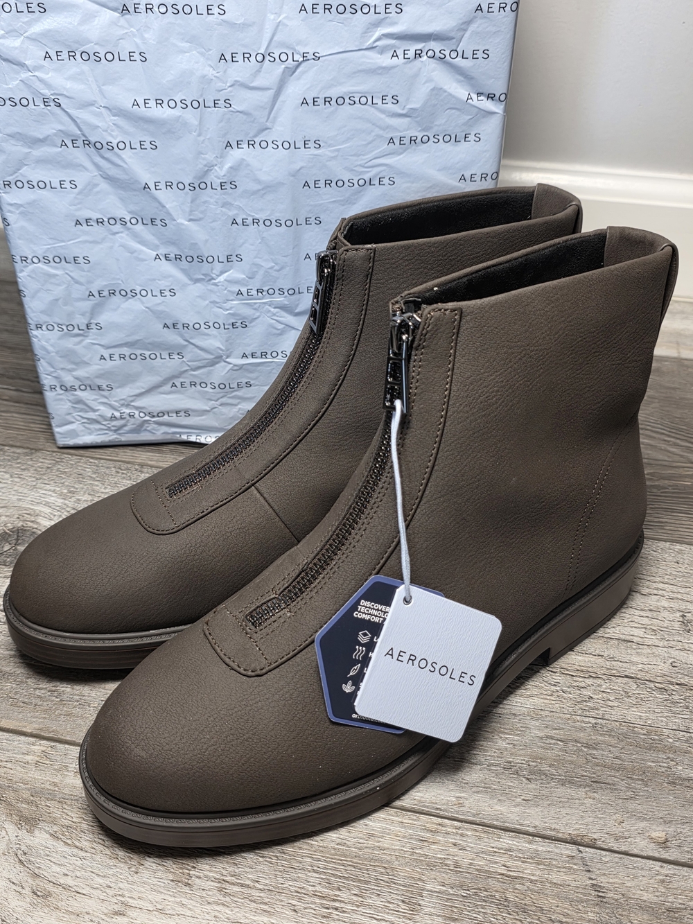 Aerosoles Women's Poshia Faux Nubuck Low Block Heel Bootie Sz 9W *NWB